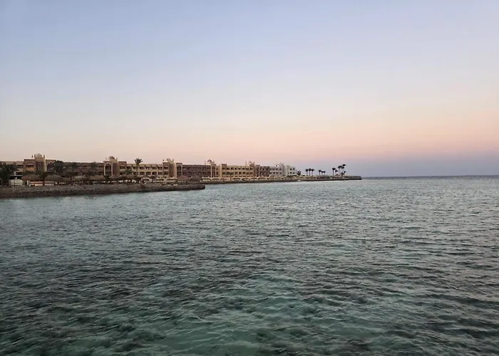 Daire Florenza Khamsin Sea Front *